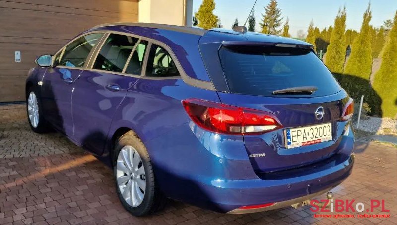 2020' Opel Astra photo #5