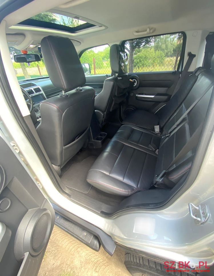 2007' Dodge Nitro 4.0 V6 Rt photo #6