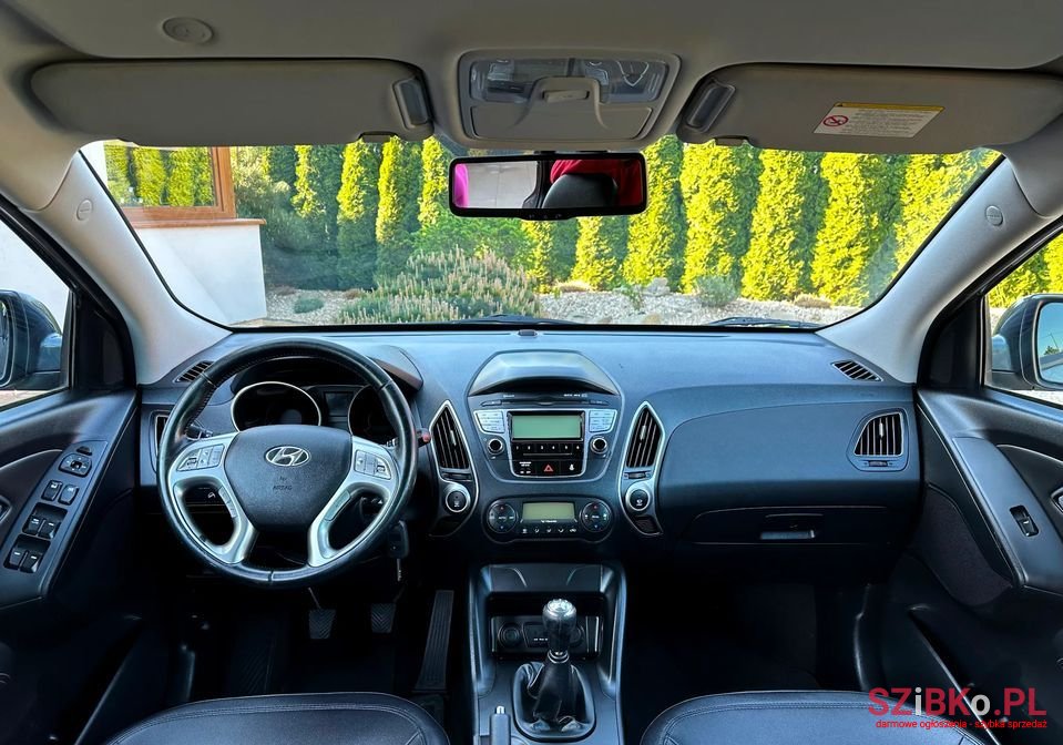 2011' Hyundai ix35 photo #3