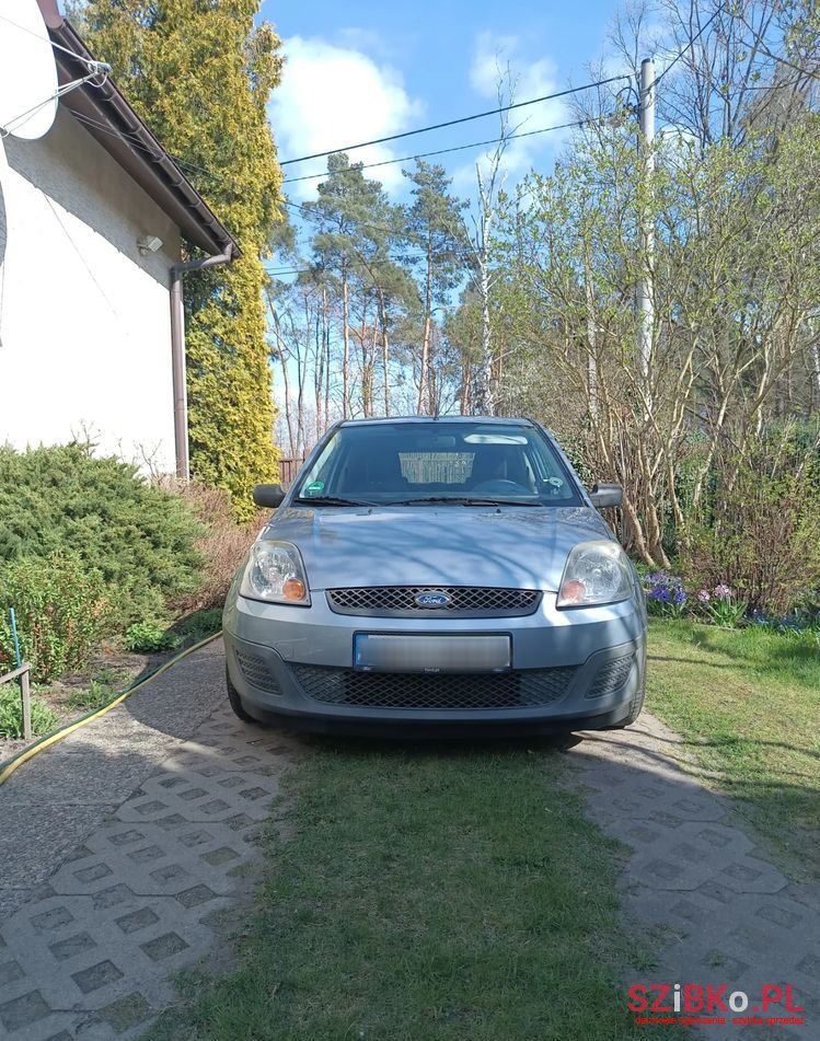 2005' Ford Fiesta 1.3 Ambiente photo #6