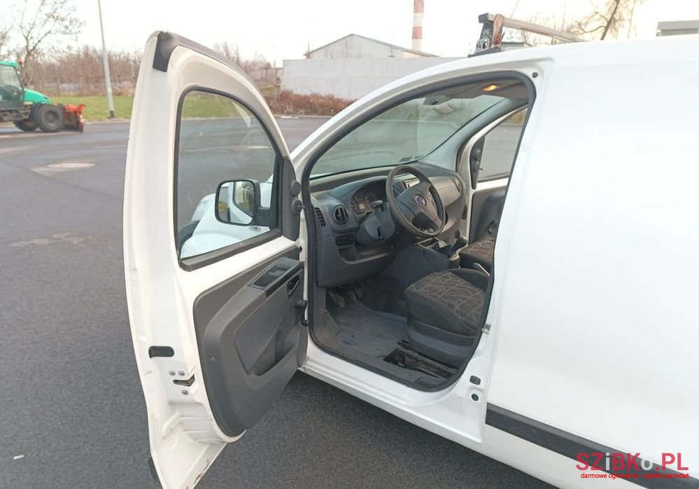 2009' Fiat Fiorino photo #2