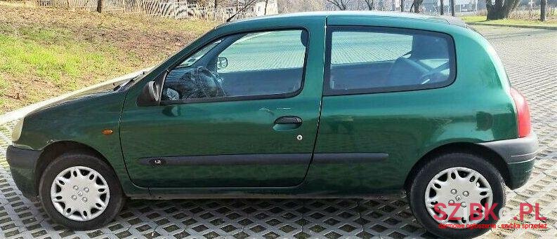 1999' Renault Clio photo #1