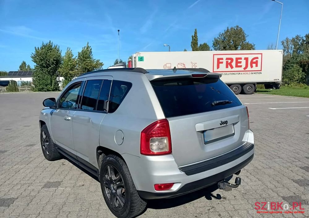 2012' Jeep Compass 2.2I Crd 4X2 North photo #3