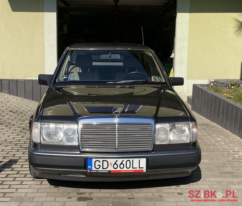 1990' Mercedes-Benz W124 photo #1