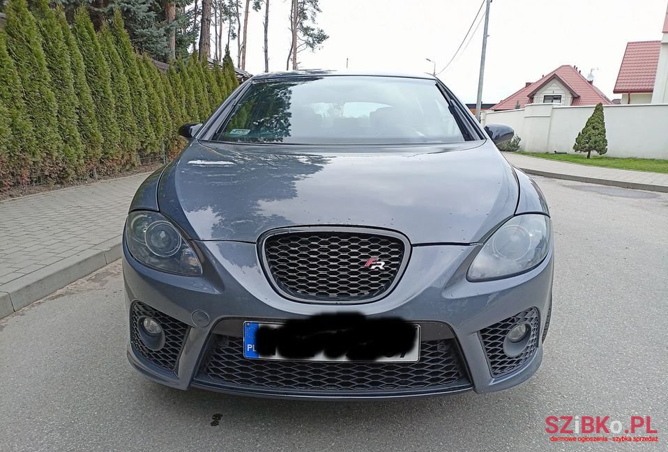 2007' SEAT Leon photo #3