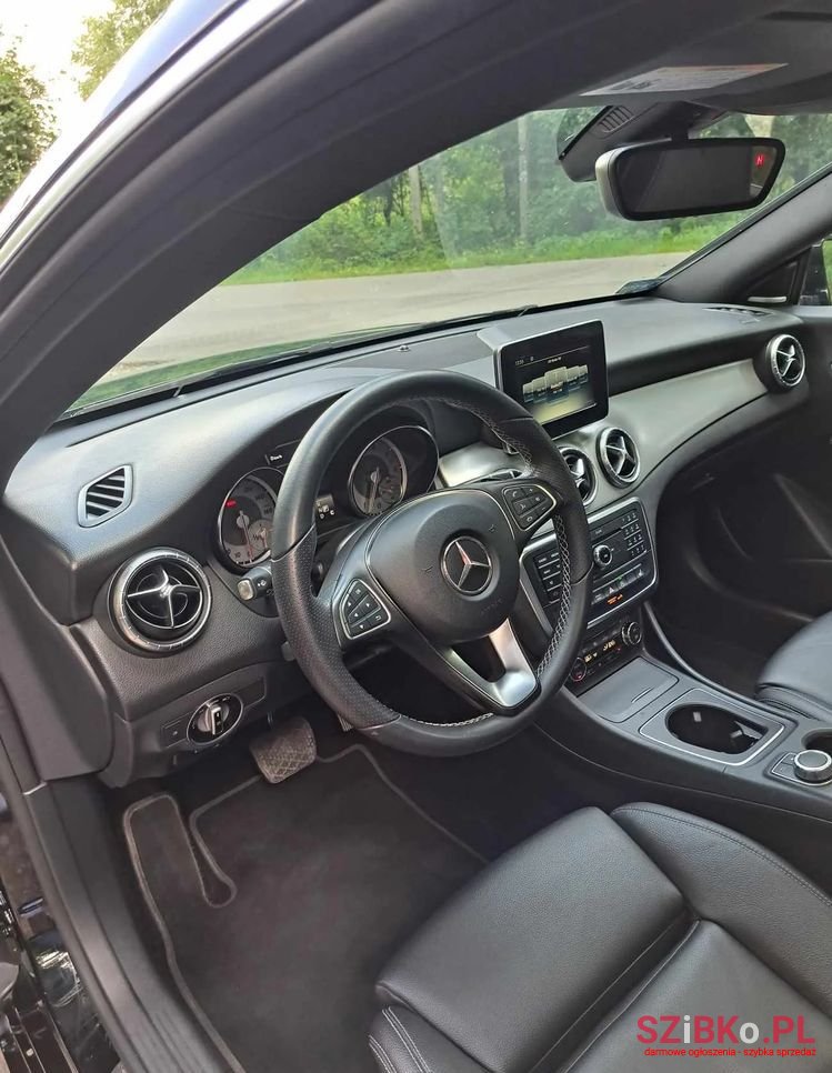 2016' Mercedes-Benz CLA photo #5