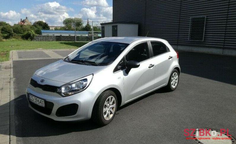 2012' Kia Rio photo #1
