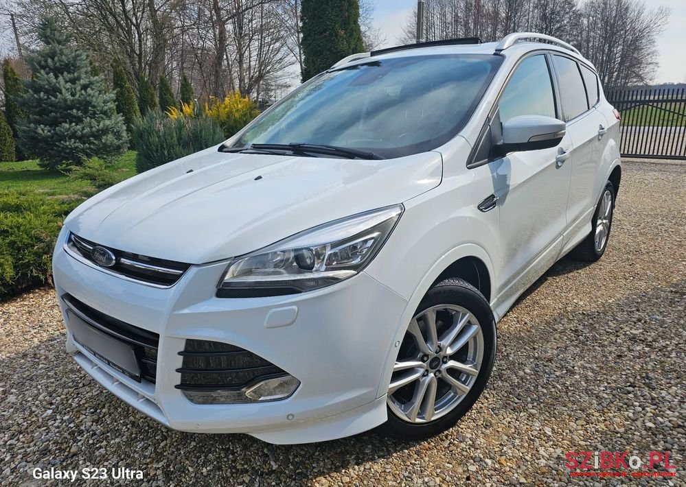 2016' Ford Kuga photo #1