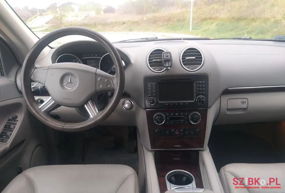 2007' Mercedes-Benz GL 320 Cdi photo #4