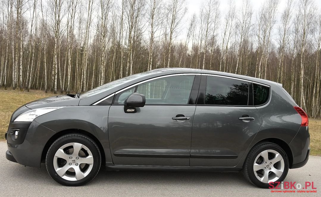 2012' Peugeot 3008 photo #6