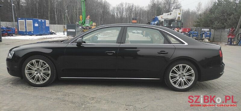 2011' Audi A8 photo #3