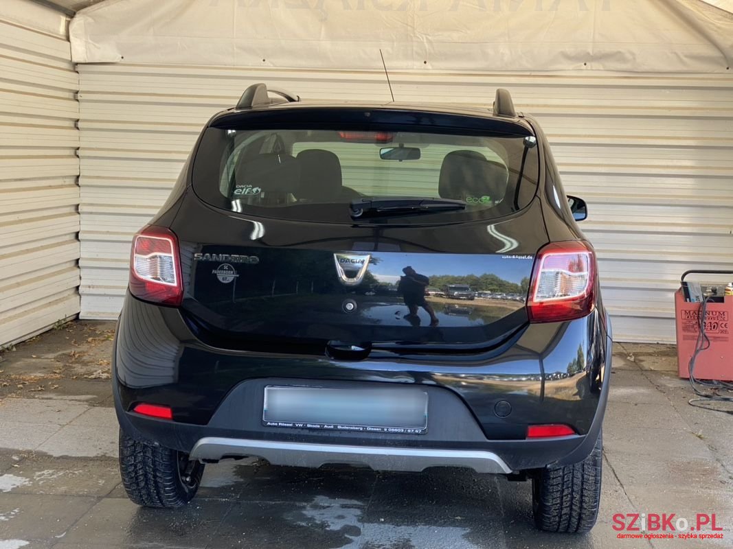 2015' Dacia Sandero Stepway photo #4