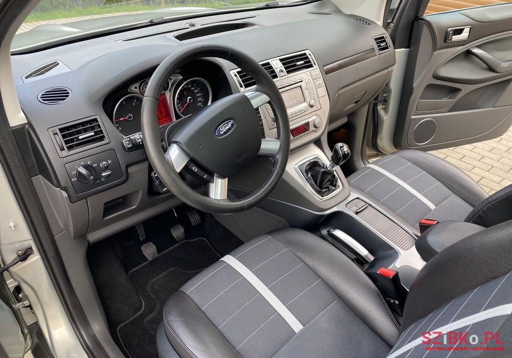 2010' Ford Kuga 2.0 Tdci 4X4 Titanium photo #3