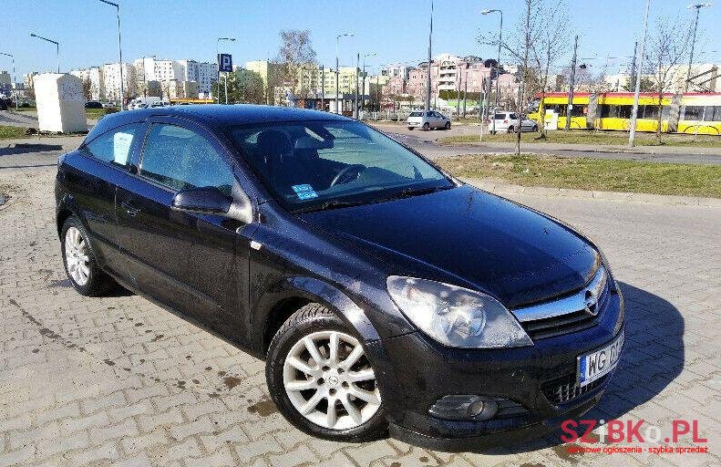 2008' Opel Astra photo #1