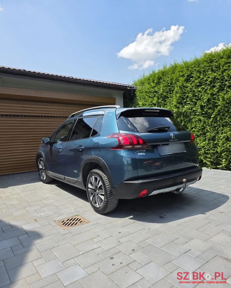 2018' Peugeot 2008 photo #5