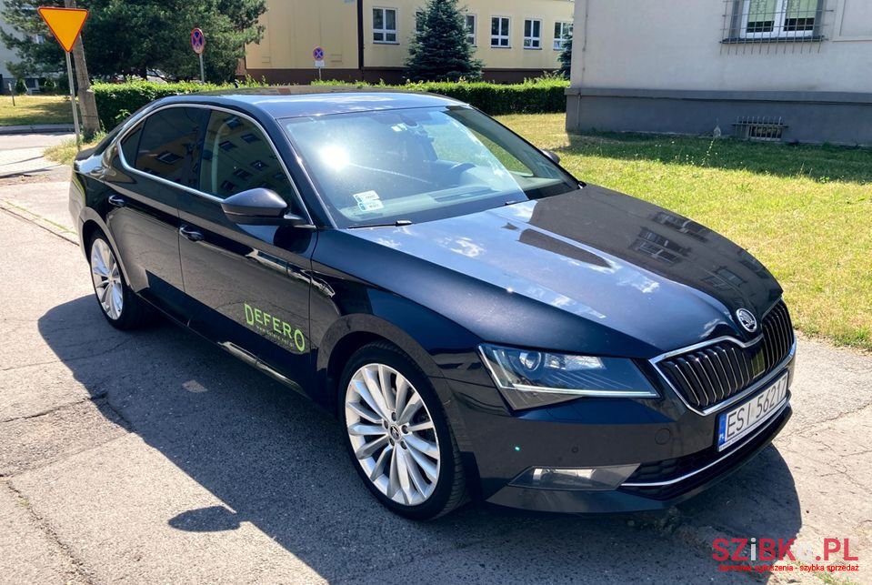 2018' Skoda Superb photo #1