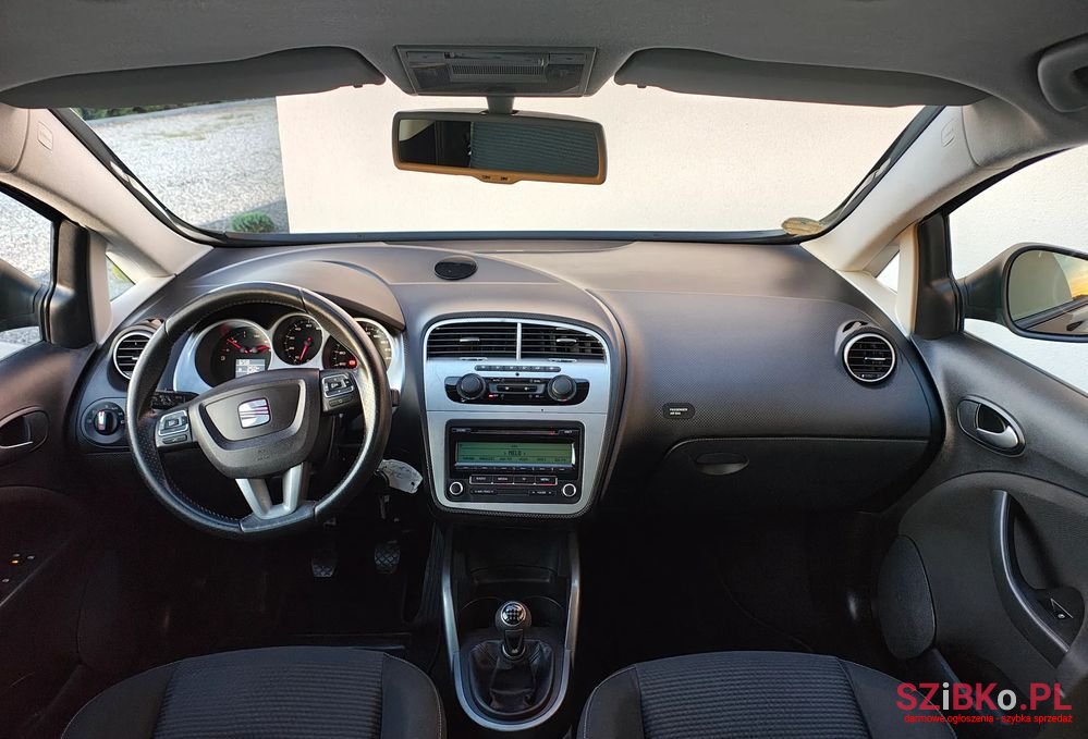 2012' SEAT Altea XL photo #5