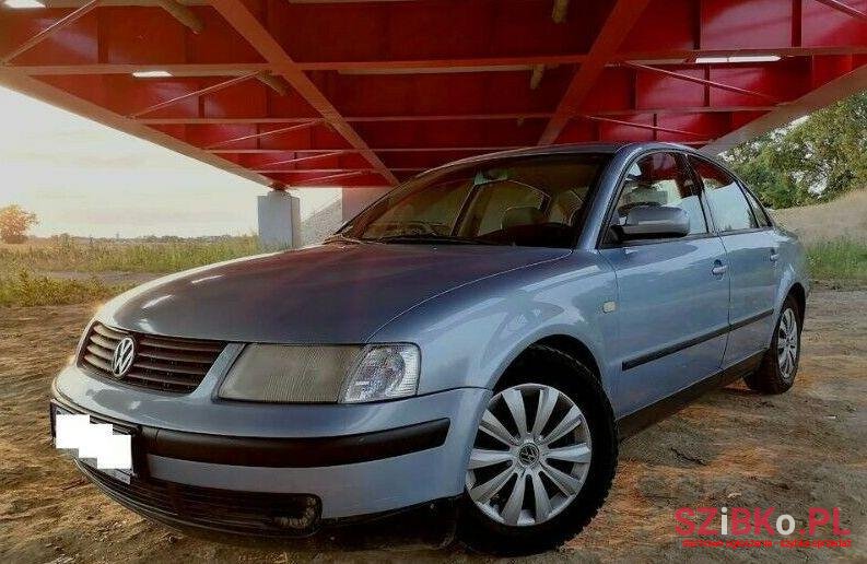 1998' Volkswagen Passat photo #1