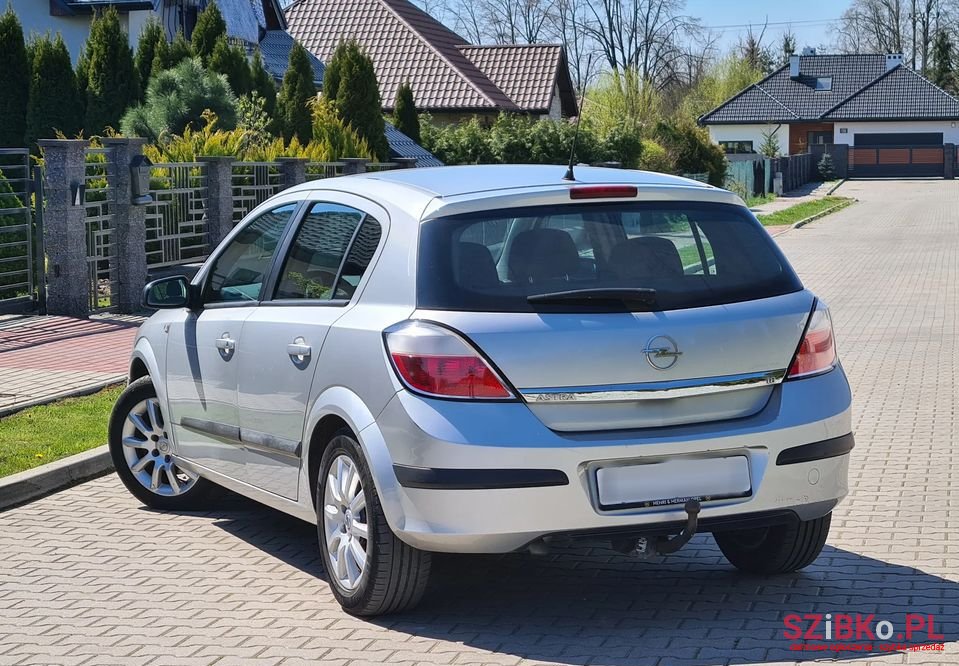 2004' Opel Astra photo #6