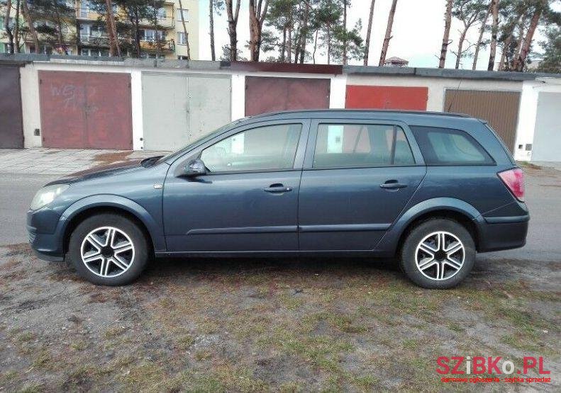 2006' Opel Astra photo #1