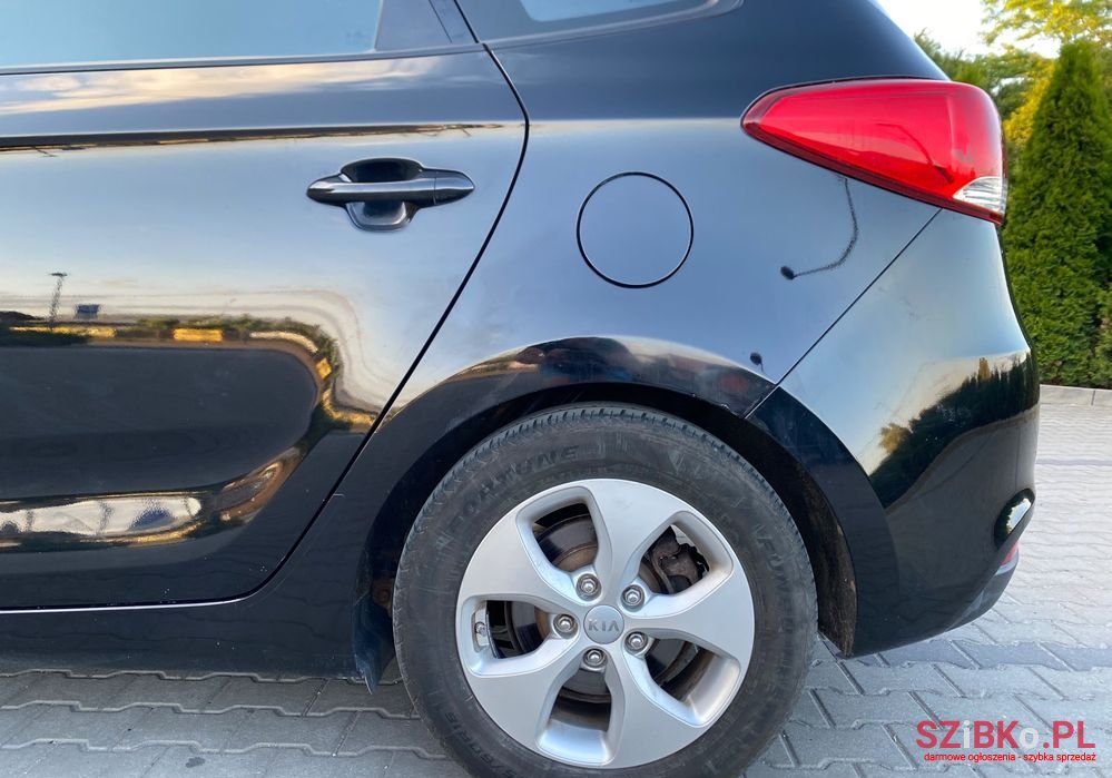 2015' Kia Carens 1.7 Crdi Edition 7 photo #4