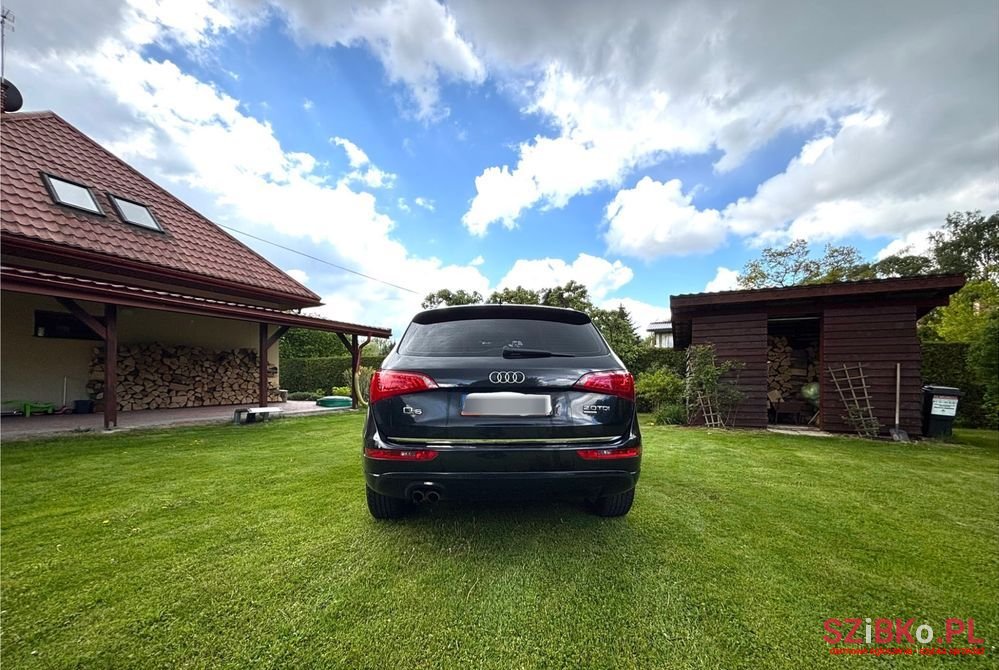 2009' Audi Q5 2.0 Tdi Quattro photo #5