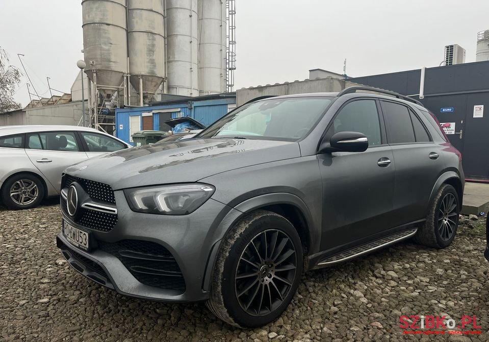 2021' Mercedes-Benz Gle photo #3