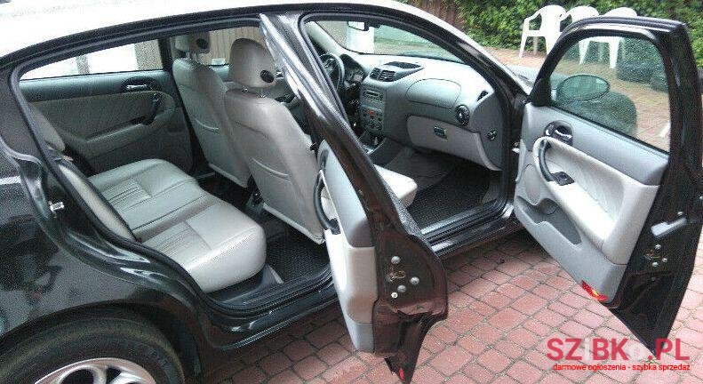 2005' Alfa Romeo photo #2