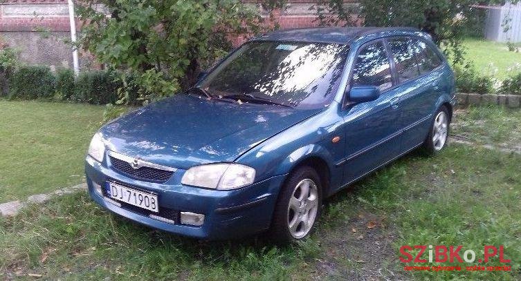 2000' Mazda 323 photo #1