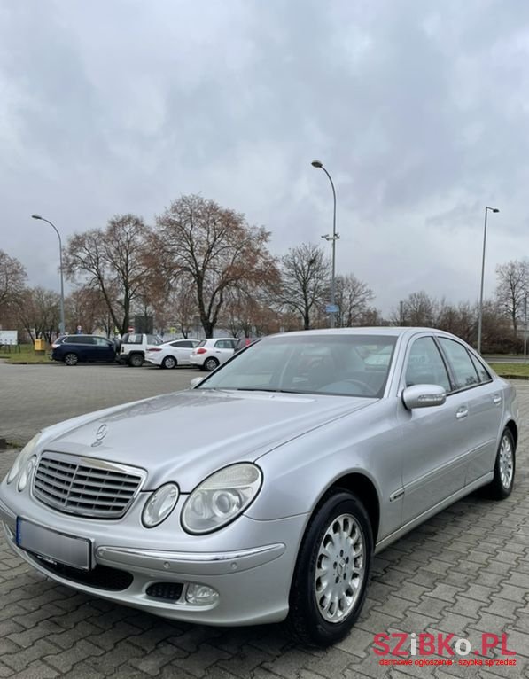 2003' Mercedes-Benz E-Class 240 photo #2