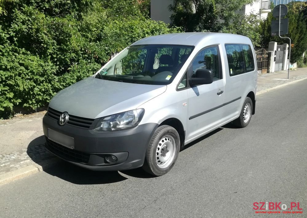 2015' Volkswagen Caddy photo #1