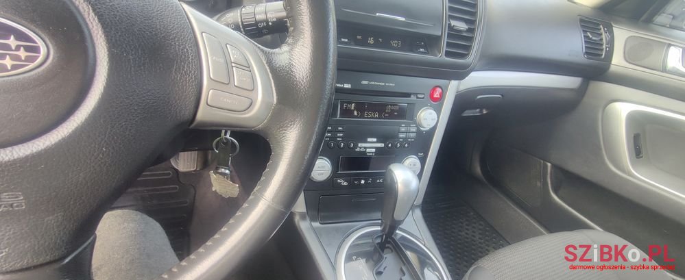 2007' Subaru Outback photo #4