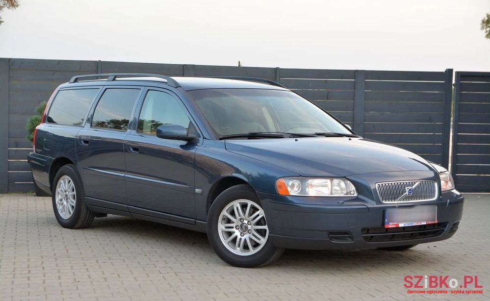 2005' Volvo V70 photo #4