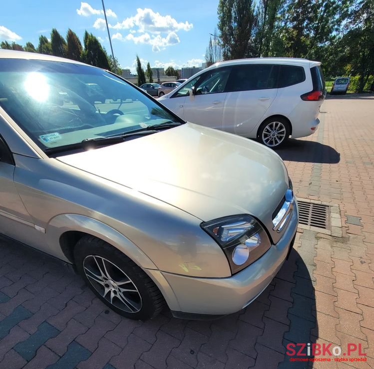 2005' Opel Vectra 1.9 Cdti Comfort photo #2
