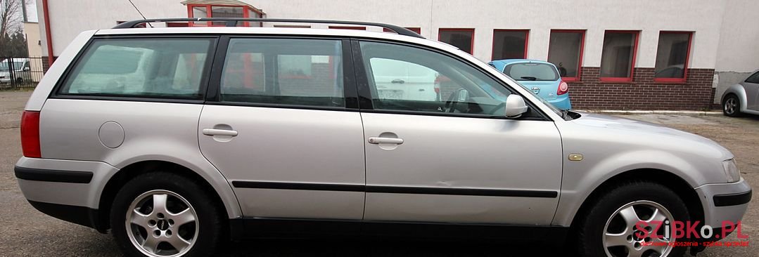 1999' Volkswagen Passat photo #5