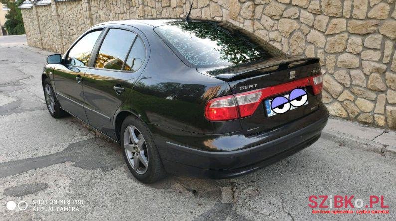 2002' SEAT Toledo photo #1