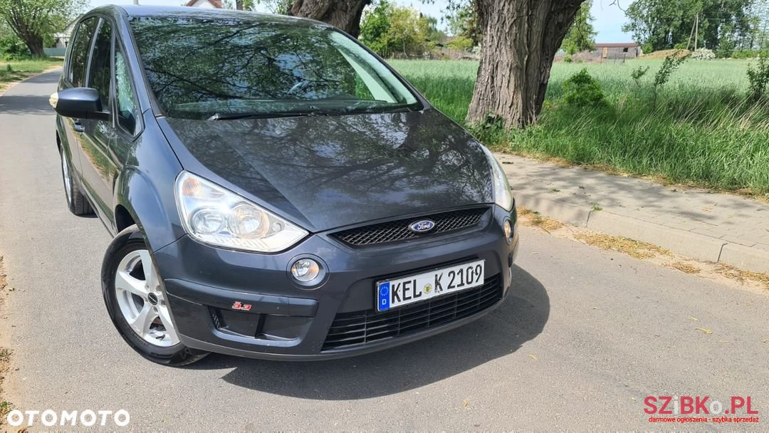 2008' Ford S-Max Titanium photo #2