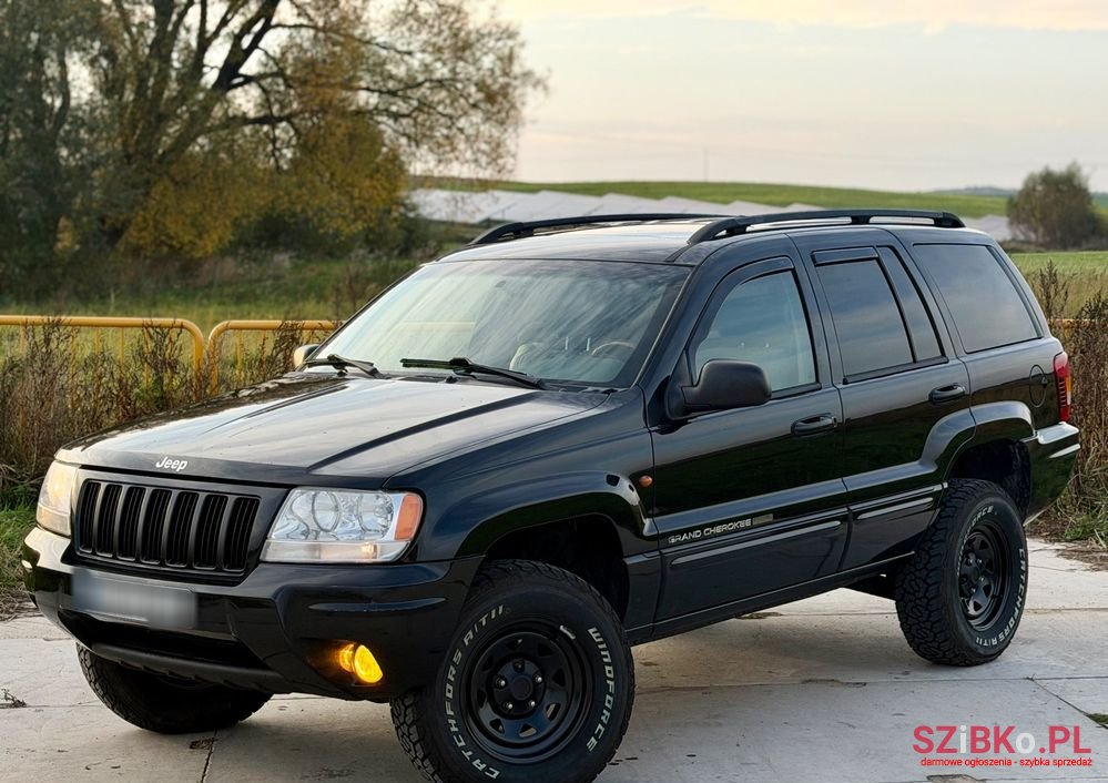2004' Jeep Grand Cherokee photo #3