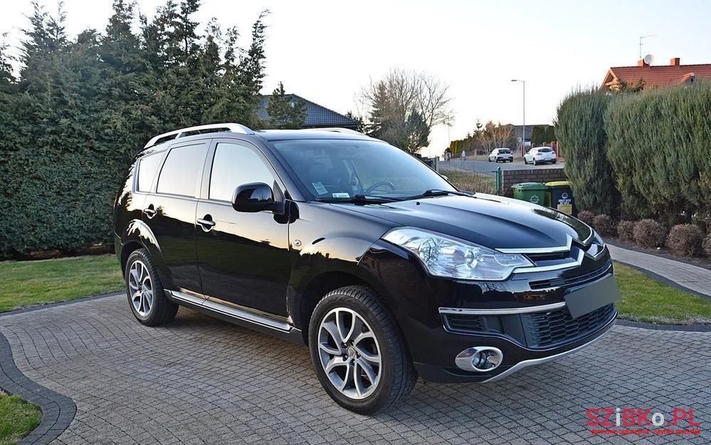 2009' Citroen C-Crosser photo #2