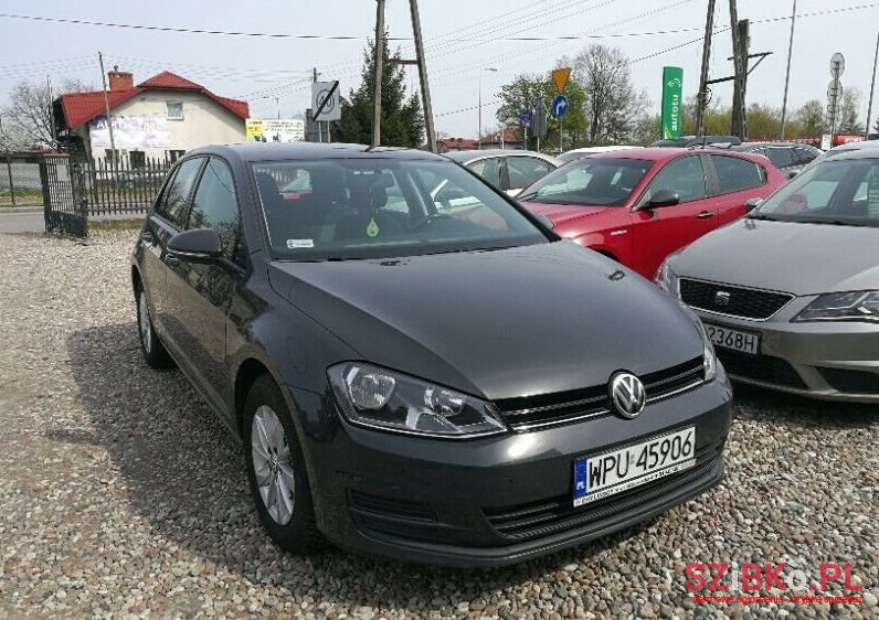 2017' Volkswagen Golf photo #1