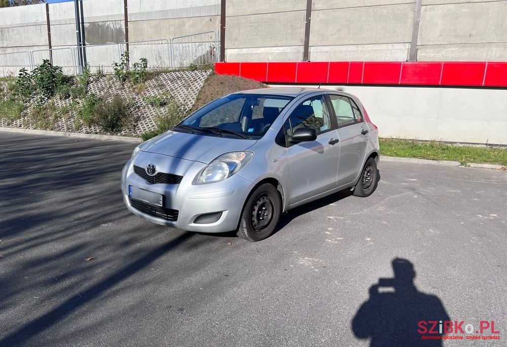 2010' Toyota Yaris 1.33 2010 photo #1