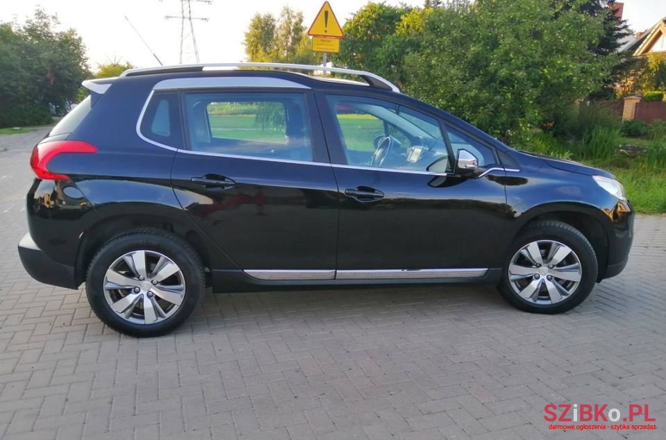 2014' Peugeot 2008 photo #3
