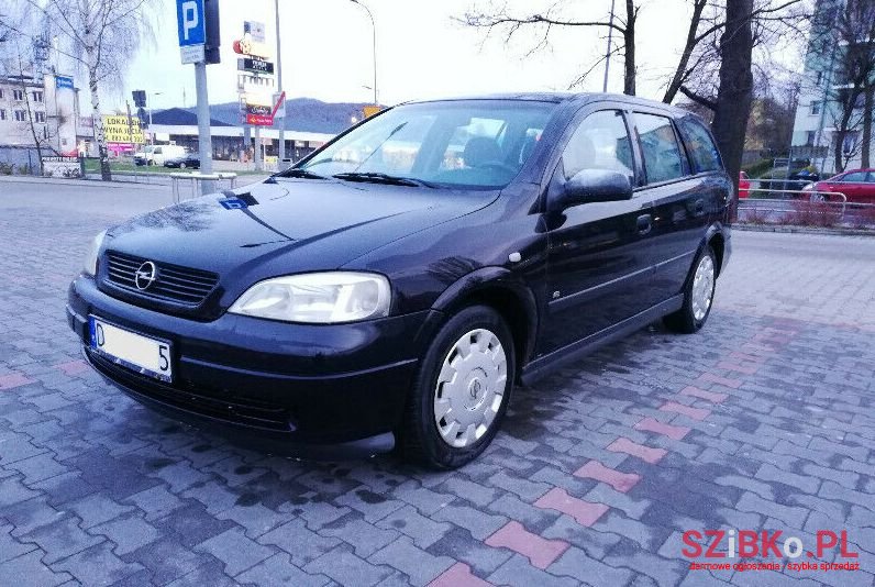 2005' Opel Astra photo #1