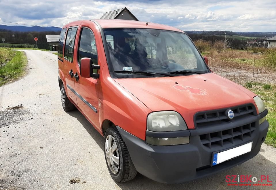 2002' Fiat Doblo photo #2