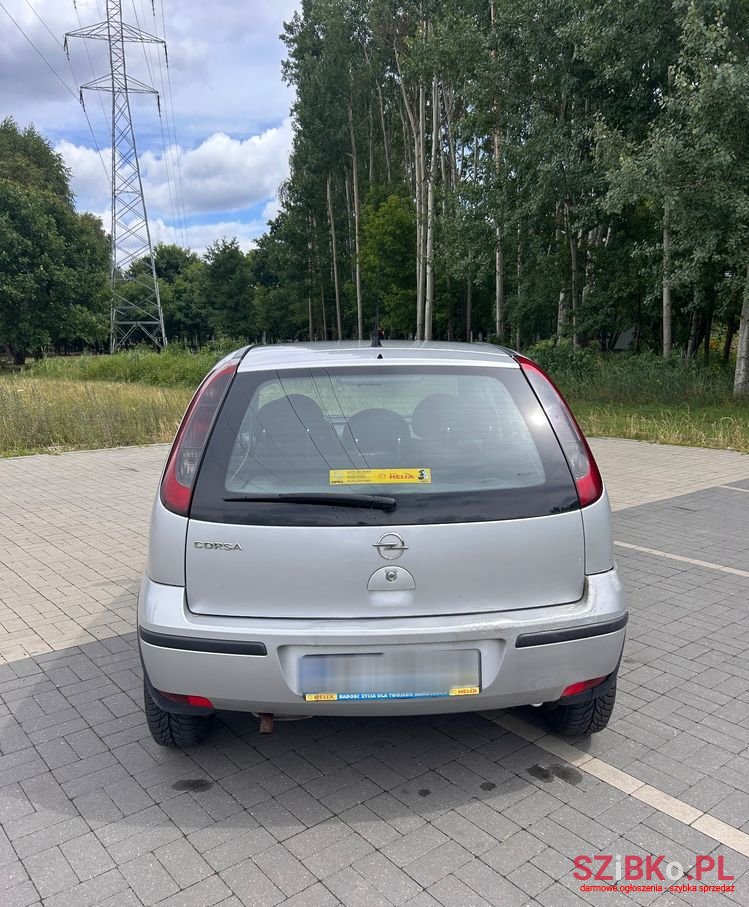 2005' Opel Corsa 1.2 16V Cosmo photo #6