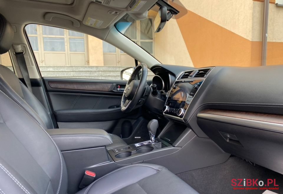 2018' Subaru Outback photo #2