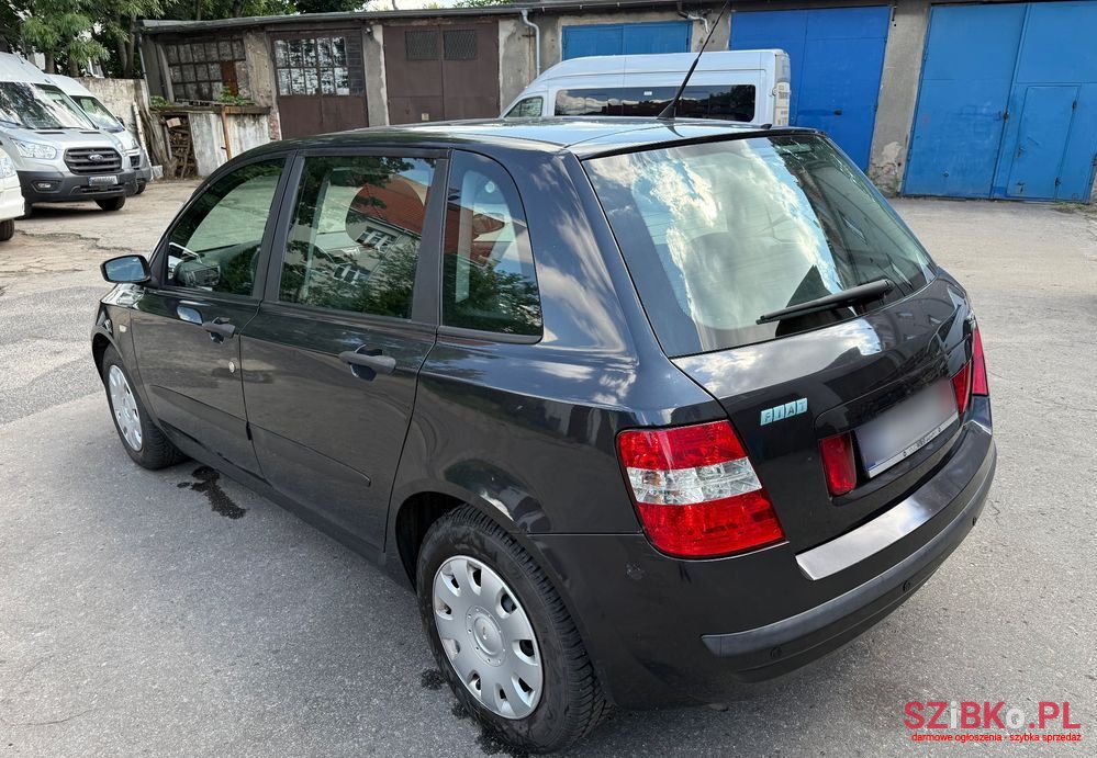 2003' Fiat Stilo 1.6 16V Active photo #4