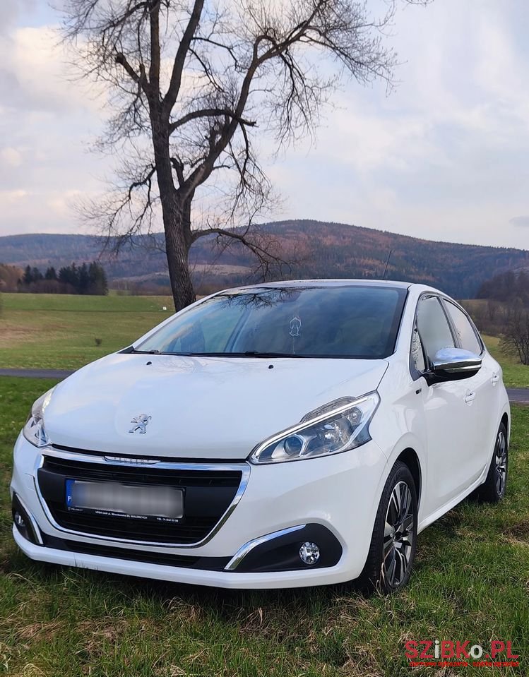 2016' Peugeot 208 82 Vti Style photo #4