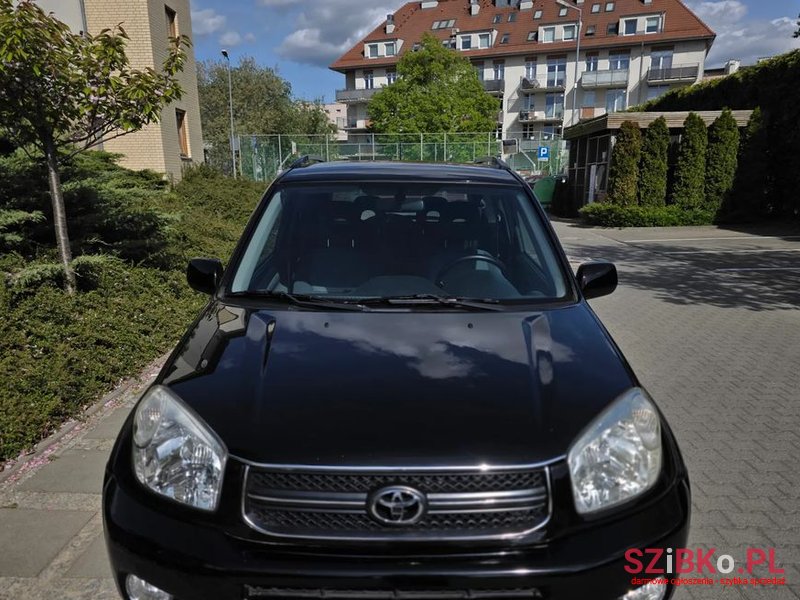 2005' Toyota RAV4 2.0 4X4 Executive photo #2