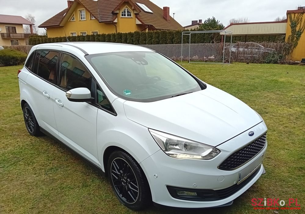 2015' Ford Grand C-MAX photo #2
